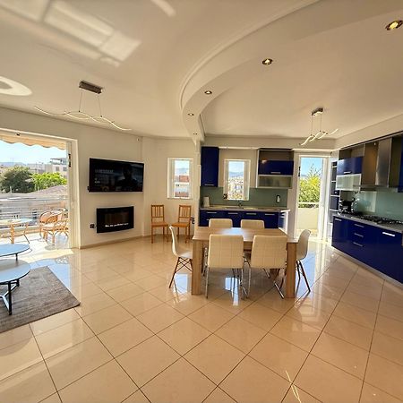 Sunny Home Private Jacuzzi Hydromassage Acropolis & Lycabettus Far View Parking 300M Metro Peristeri Афіни Екстер'єр фото
