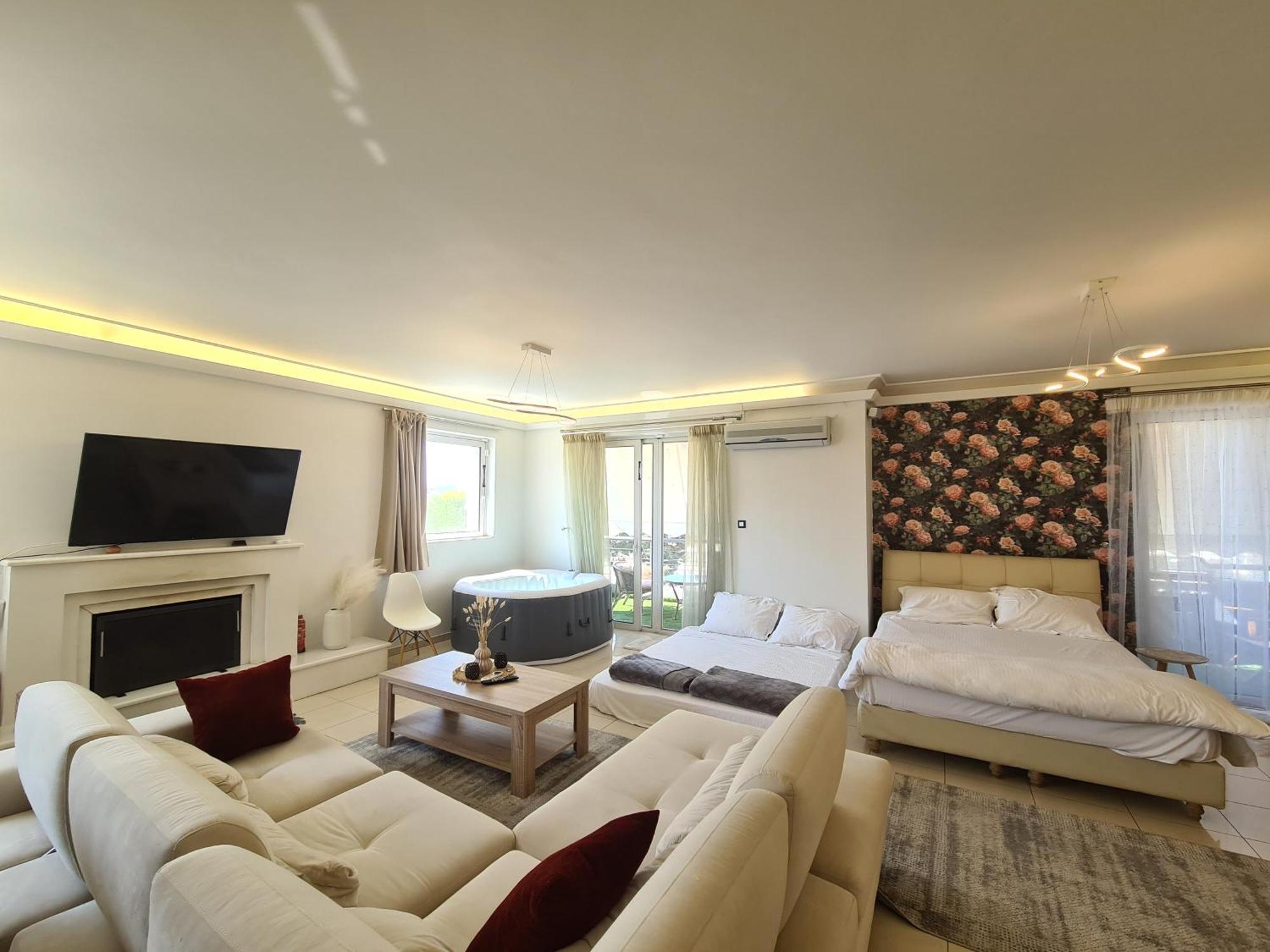 Sunny Home Private Jacuzzi Hydromassage Acropolis & Lycabettus Far View Parking 300M Metro Peristeri Афіни Екстер'єр фото